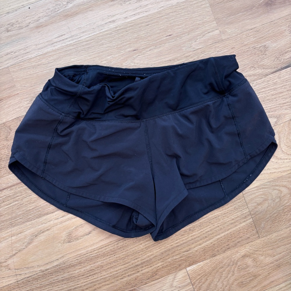 Lululemon Hotty Hot Lined Short 2.5"